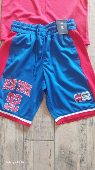 Echipament baschet nou baieti, marimea 170