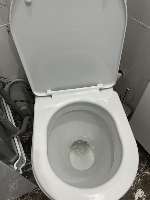 Продам ванную и туалет