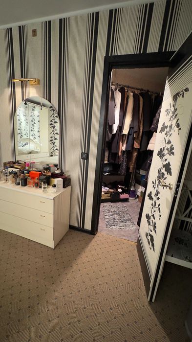 Продам 4 ком. квартиру р-н маг.АРС