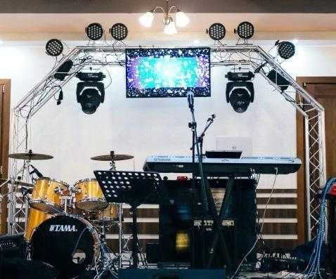 Dynacord powermate 600-3 si microfoane