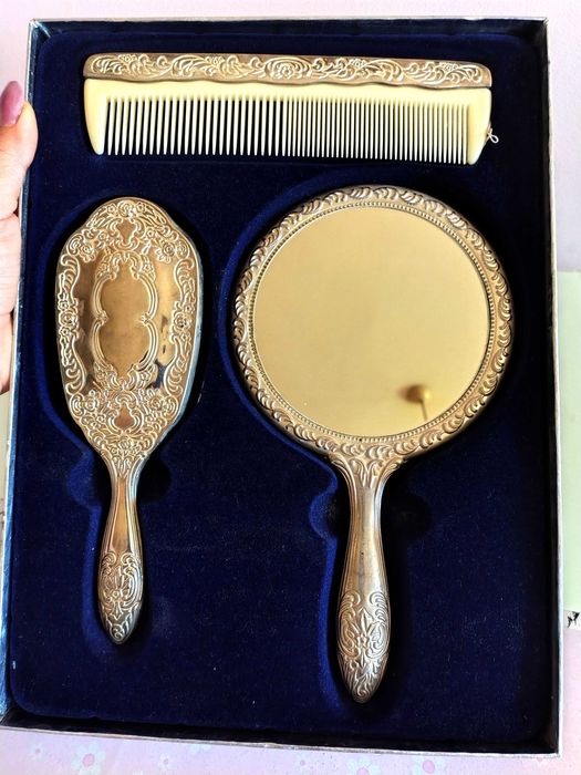 Луксозен Дамски Посребрен Комплект