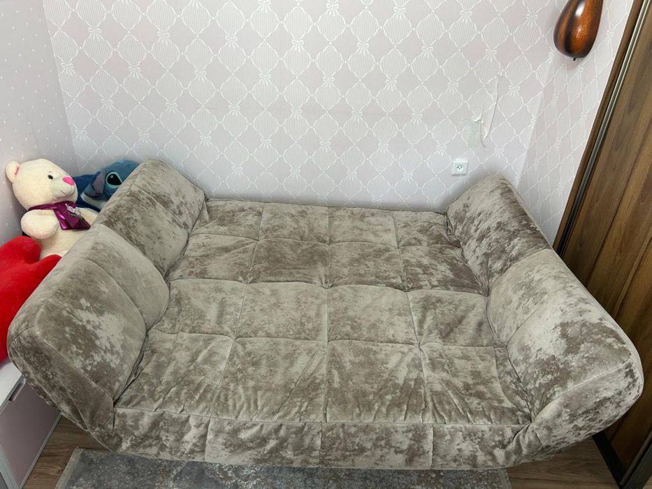 Продам Беларусский диван книжку