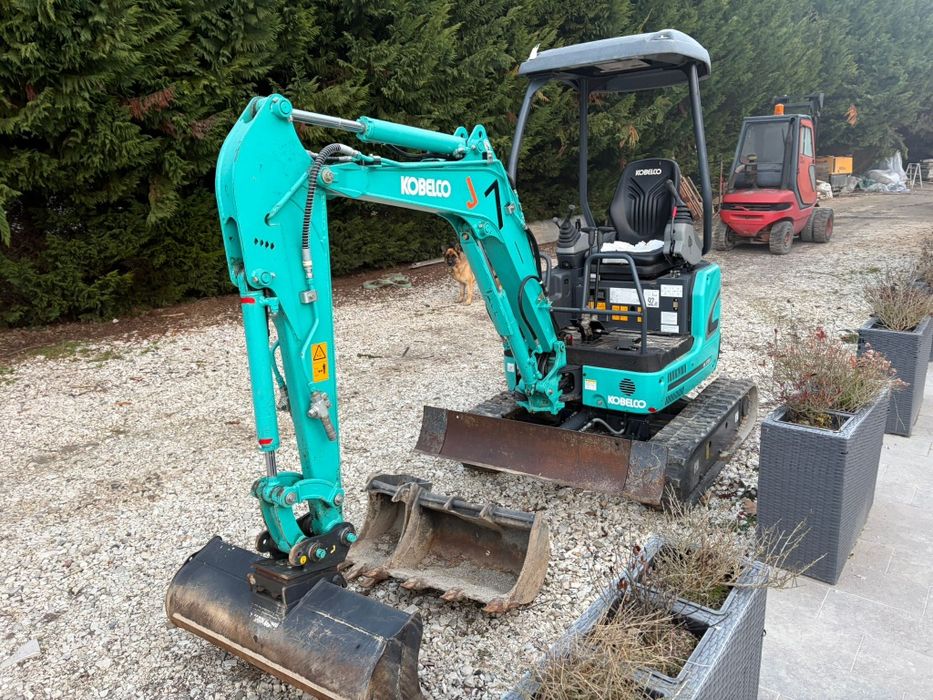 Miniexcavator KOBELCO SK17SR!