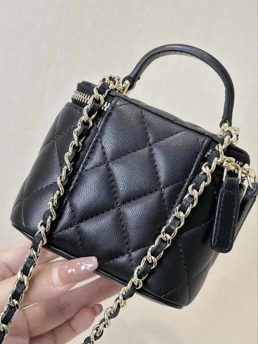 Дамска мини чанта тип куфарче Chanel Classic