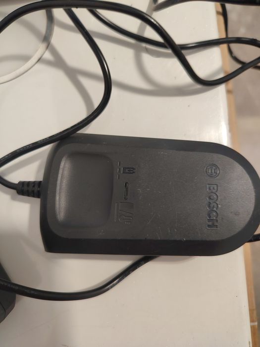 Bormașină Bosch 2 accu si pickhamer