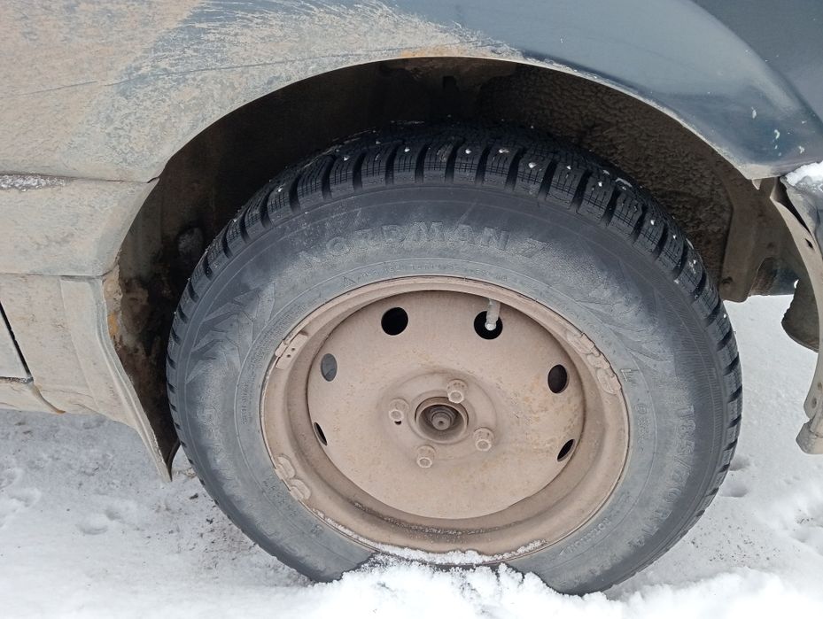 Продам Пассат б3 седан 1.8 моновпрыск