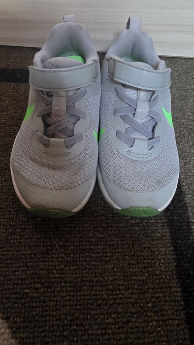 Маратонки Nike 28 номер