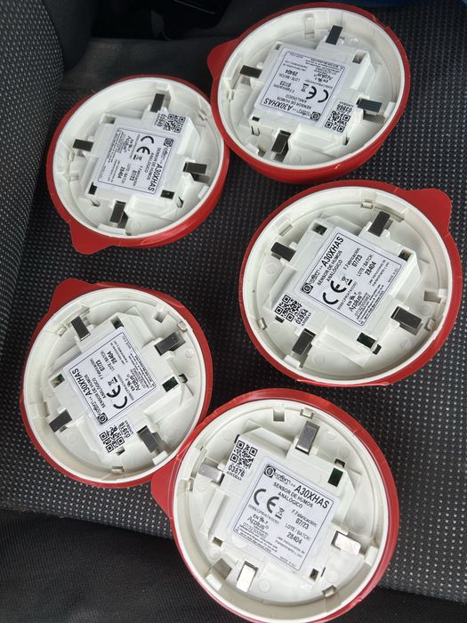 Senzori de fum noi sigilati