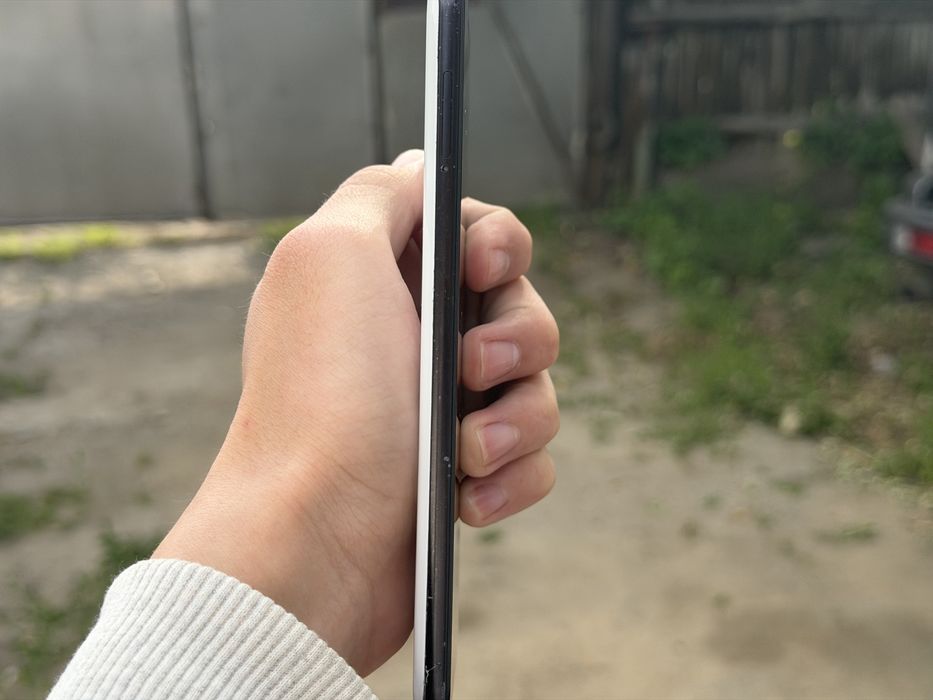 Xiaomi MI 8, 128/6, 4k30 FPS. Прошитый