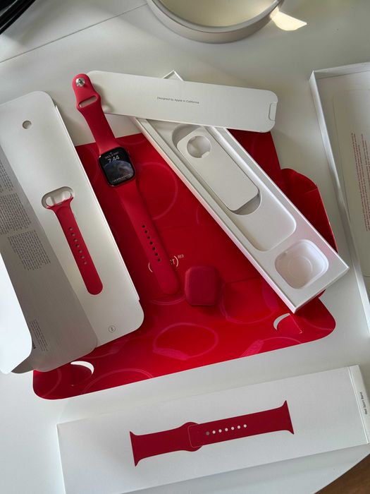 Apple Watch Series 8 Red 100% Battery