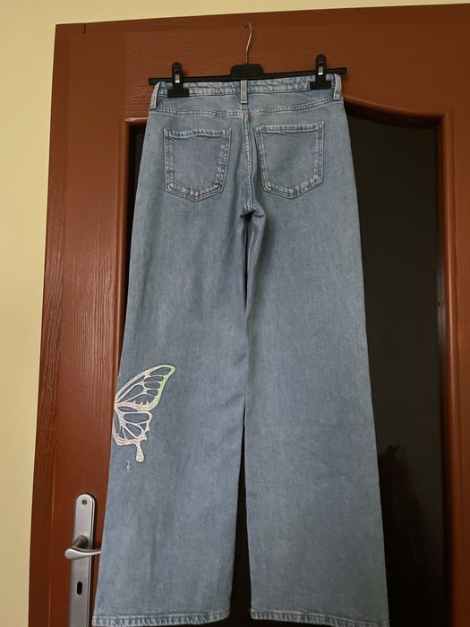 Широки красиви дънки