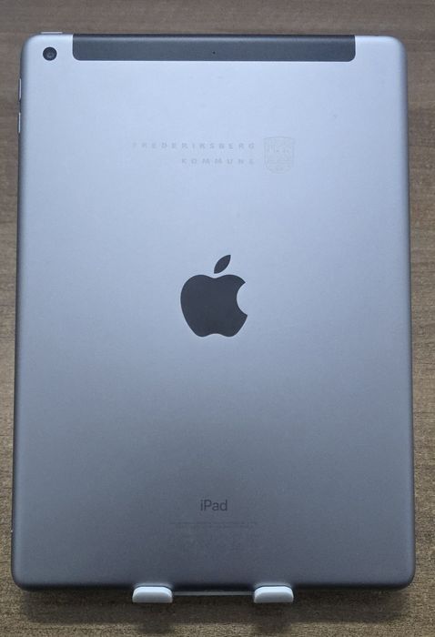 iPad 5th gen 32GB