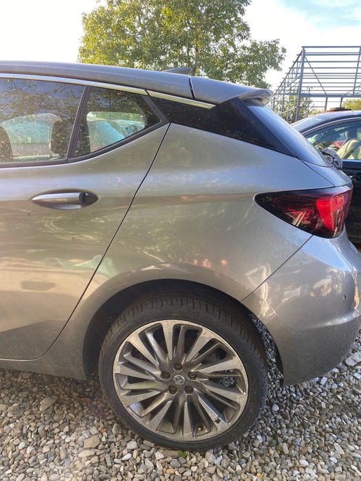 Injector Opel Astra K 1.6 CDTI 2016