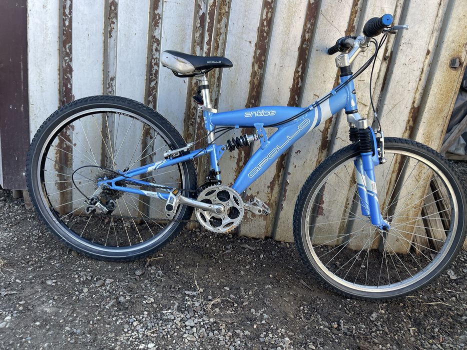 Bicicleta apollo emtice cu suspensii roti 26”