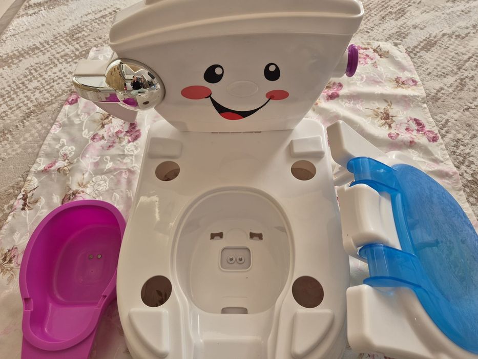 Детска тоалетка fischer price музикална