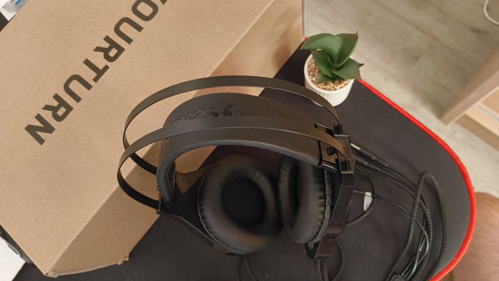 Casti Gaming RGB Scorpion