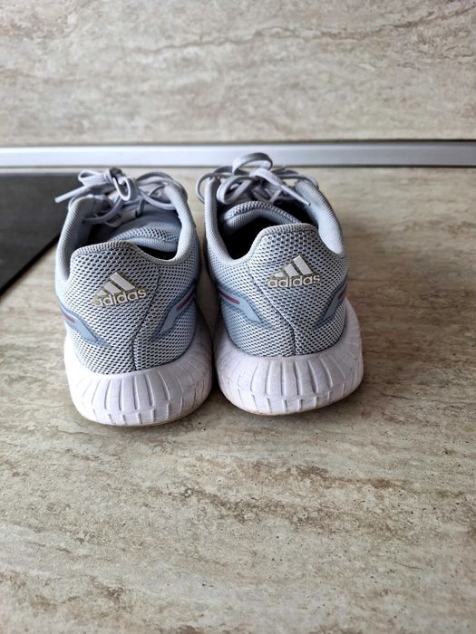 Дамски маратонки Adidas / Skechers