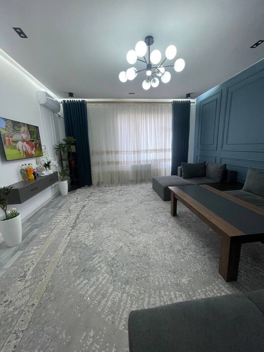 Шаҳар хокимияти орқасида 4 хонали квартира сотилади