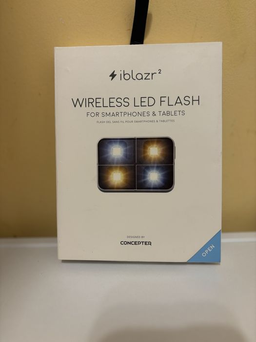 безжична LED светкавица за смартфони и таблети