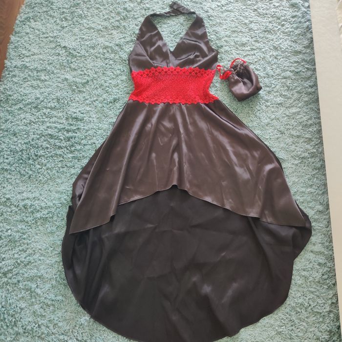 Vand rochie de ocazie