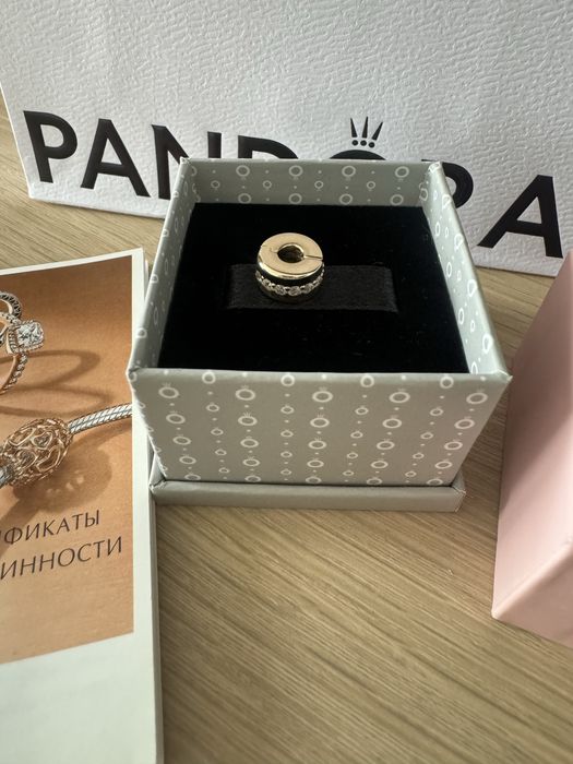 Клипса Pandora оригинал золото 585
