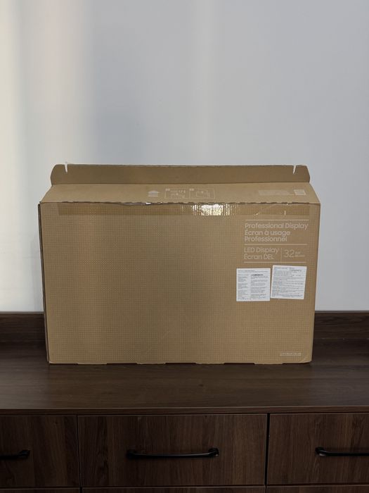 профессиональный мониор samsung qm32c 32