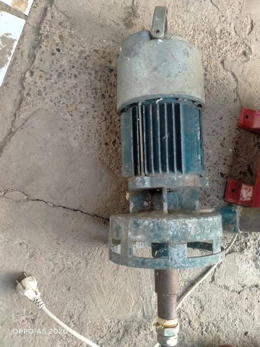 Электронасос БЦ продам