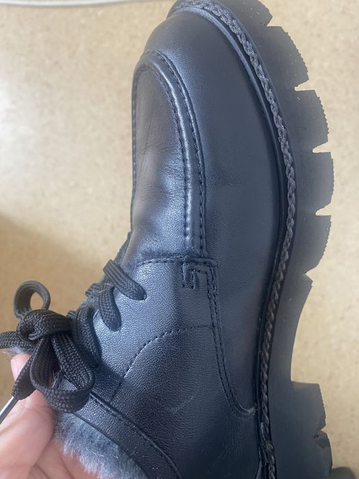 Продам кожаные лоферы