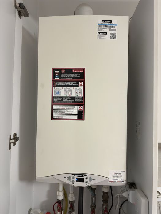 Centrala pe gaz Ariston