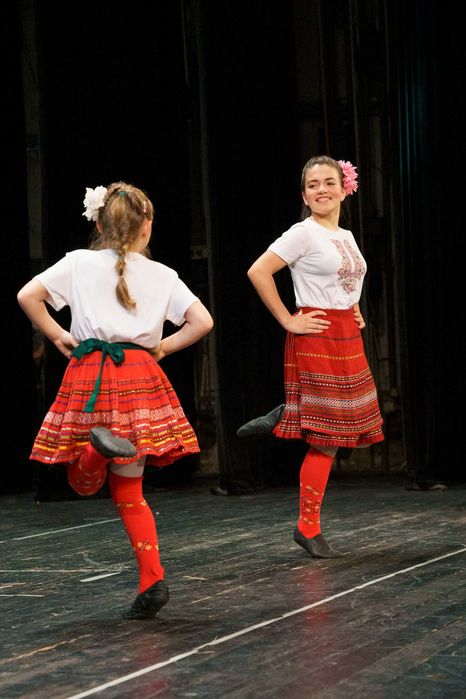 Модерни, K-POP и Народни танци в "СОФИСТИК-ЖИВО"