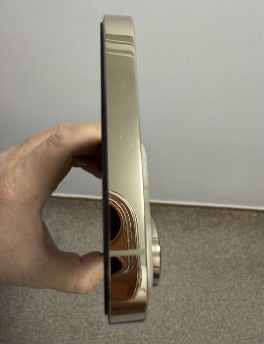 Se vinde Iphon 14 pro max