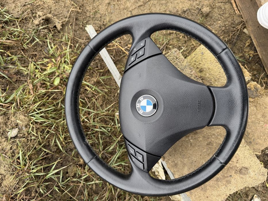 Volan BMW E60 cu butoane