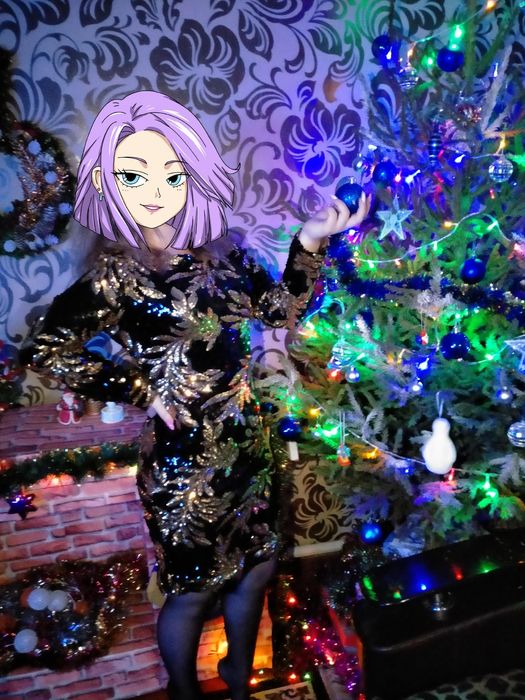 Платье нарядное.