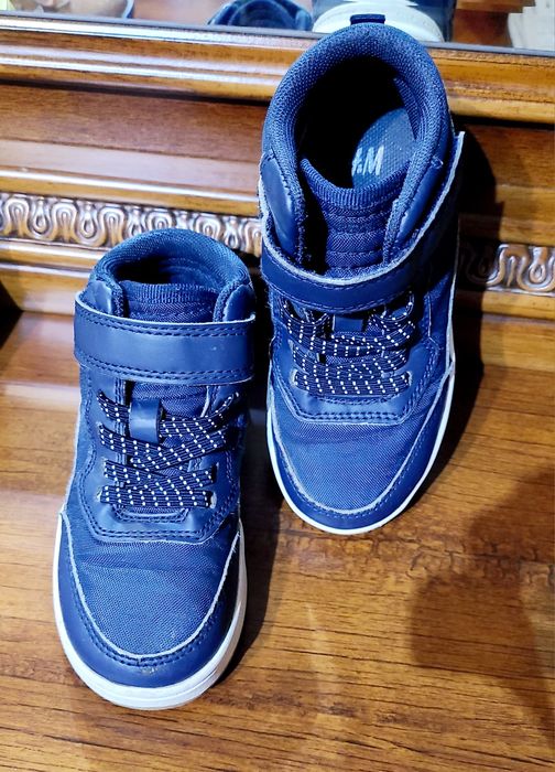 Продаю детский обувь