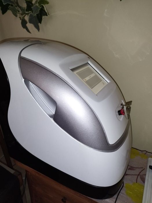 Професионален комбиниран апарат IPL