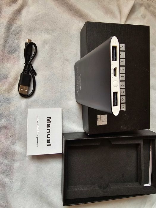 Power Bank (преносима батерия) + Мини прахосмукачка за кола