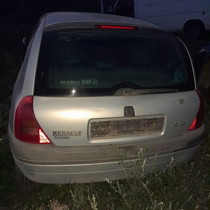 Рено клио На части 1,2 бензин