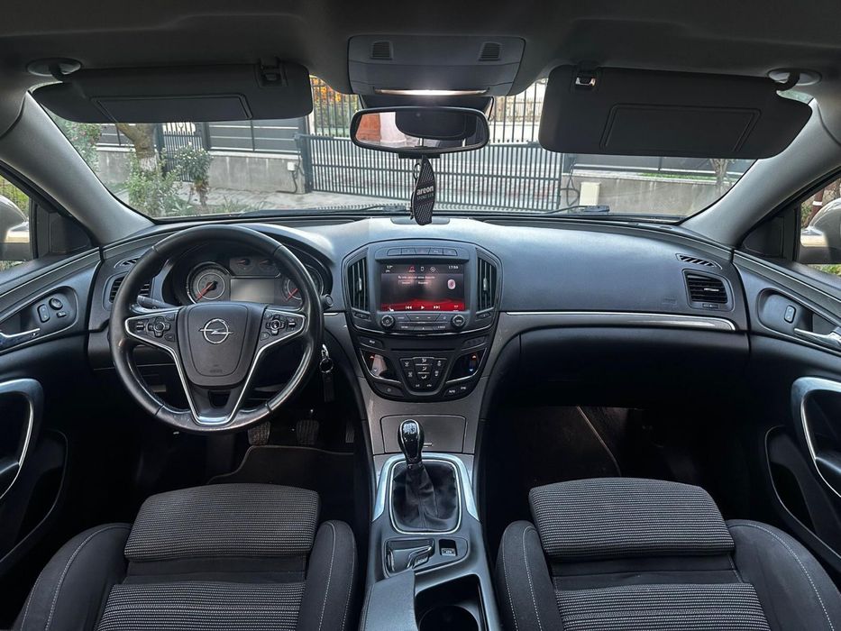 Vand Opel Insignia benzina euro 6