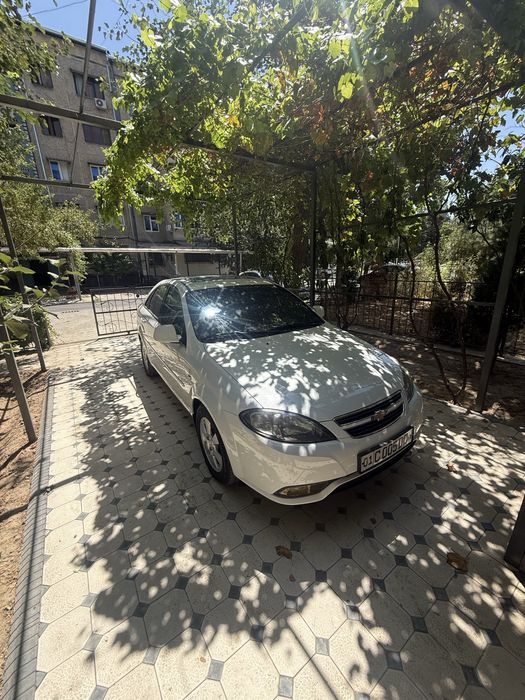 Chevrolet jentra 2018
