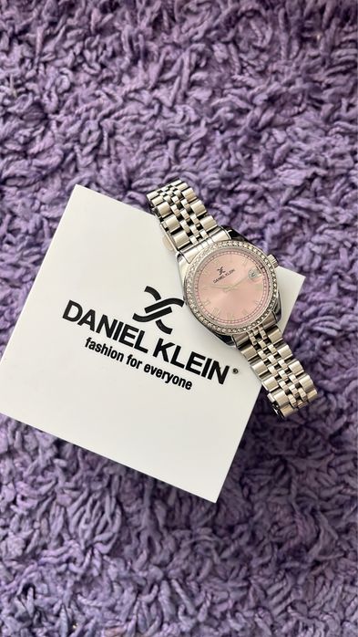 Часовник Daniel Klein