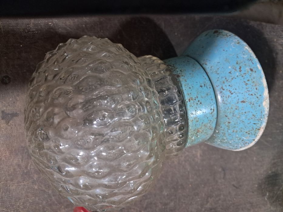 Светильник настенный.