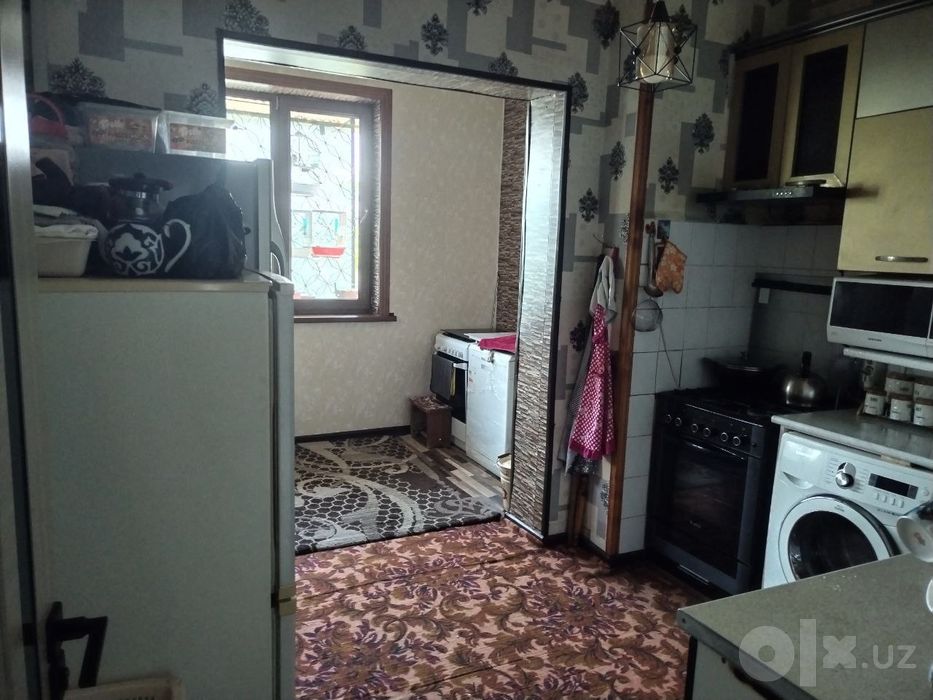 Продаётся на Карасу-6 4ком