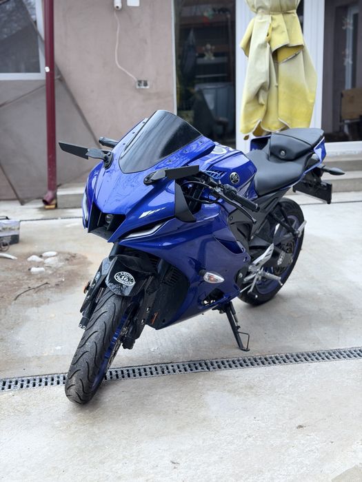 Yamaha yzf r125 (honda cbr suzuki gsxr ktm)