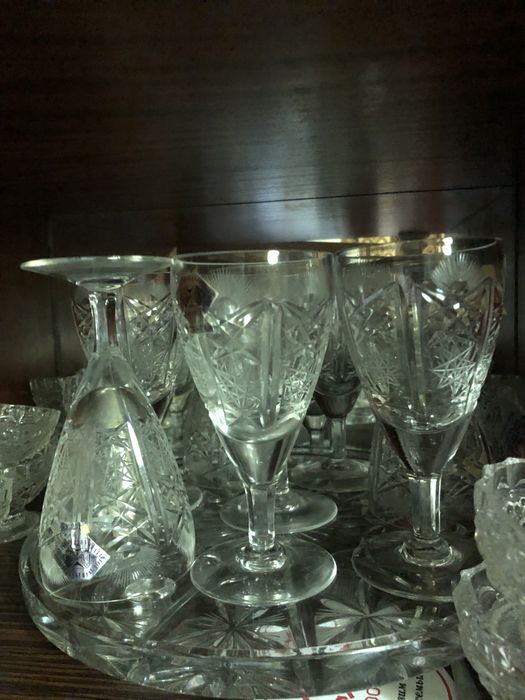 Хрустальная тортница и хрустальные фужеры