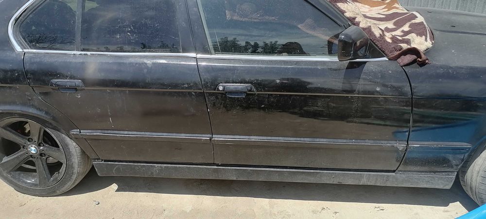 Продам машину BMW