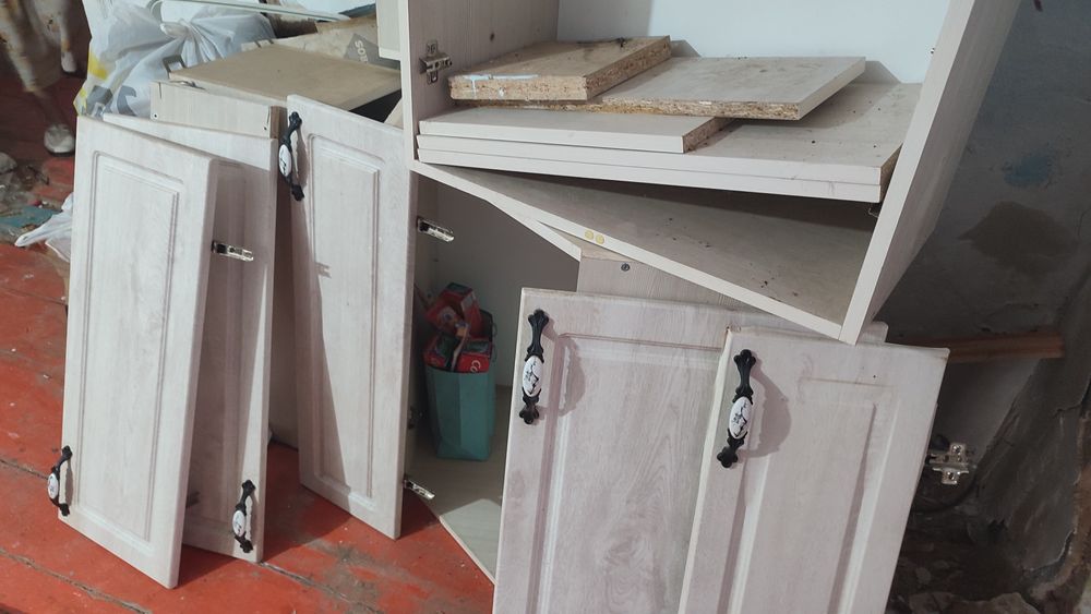 Часть кухонной гарнитуры