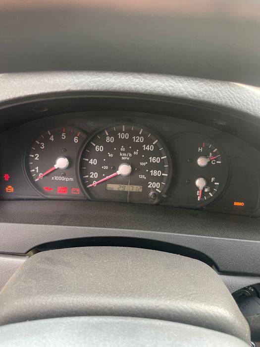 Vînd Kia Sorento 4x4 argintie