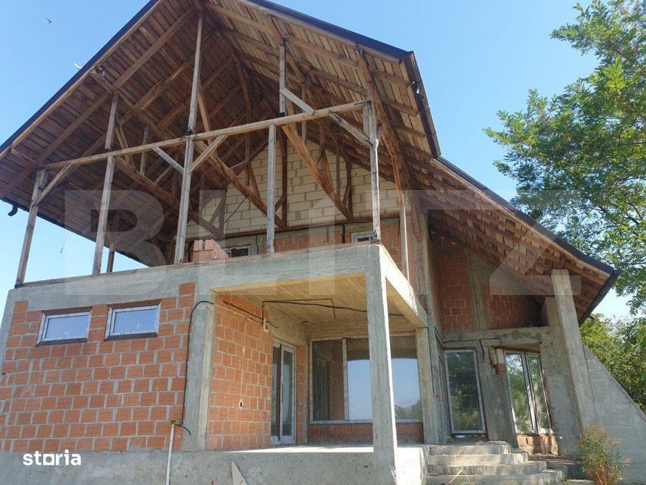 Casa/Vila, 341 mp construiti, teren 1000 mp, Tartasesti