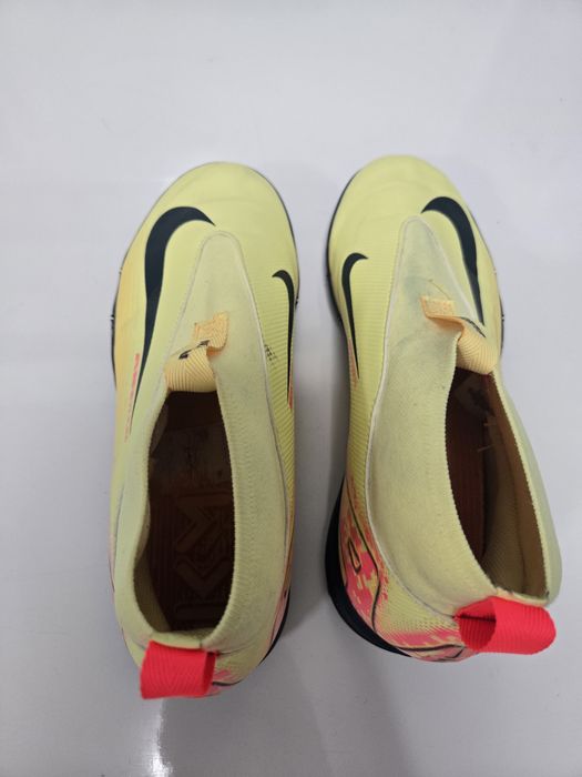 Футболни обувки Nike Mercurial 38.5