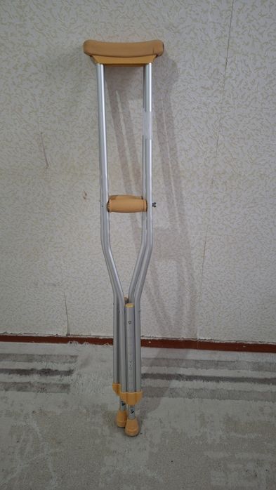 Костыли подмышечные